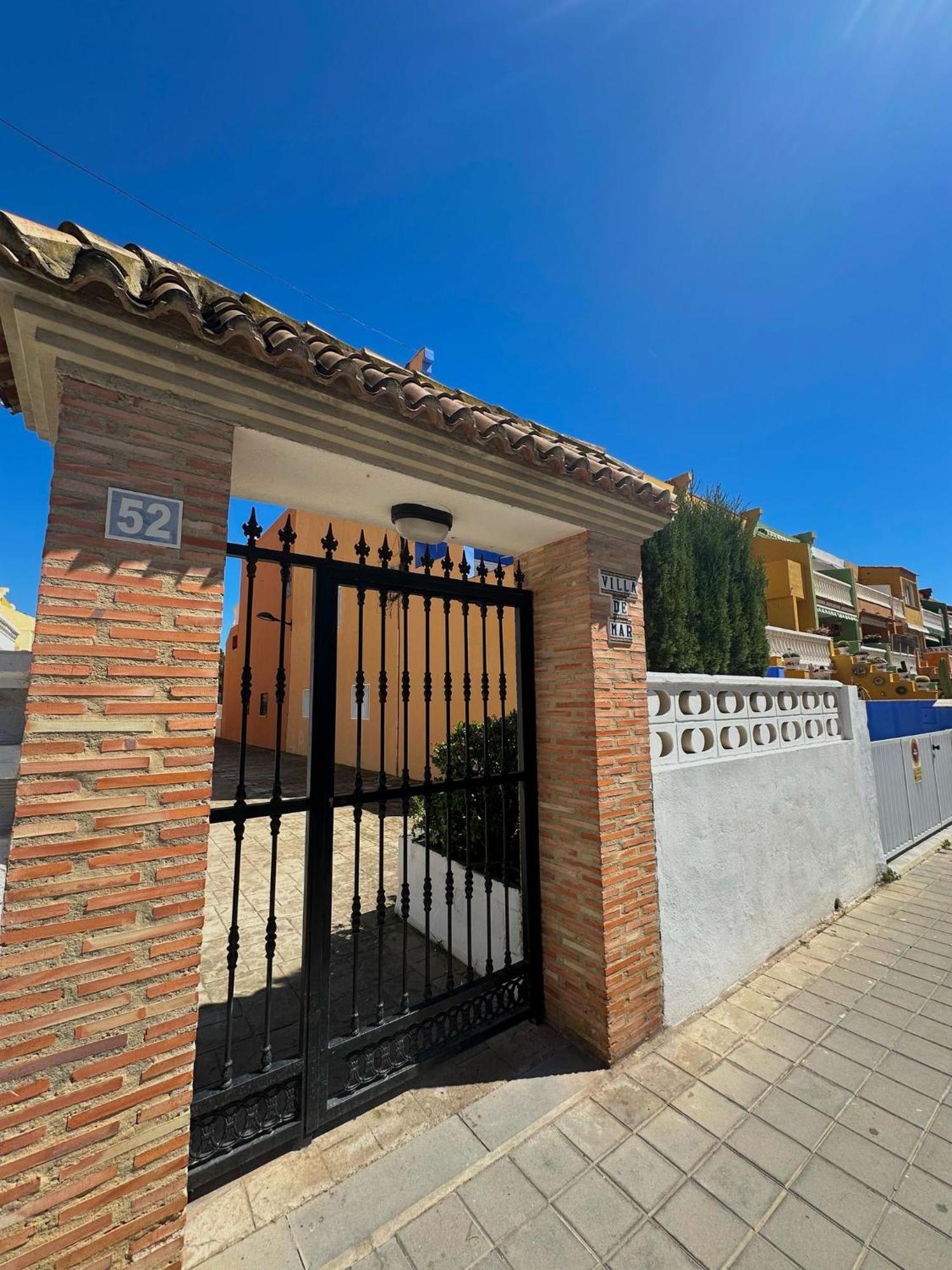 Apartamento Barbacoa, Piscina Y Playa Puebla de Farnals Dış mekan fotoğraf