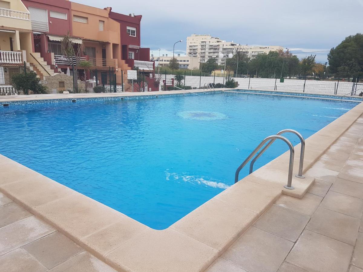 Apartamento Barbacoa, Piscina Y Playa Puebla de Farnals Dış mekan fotoğraf